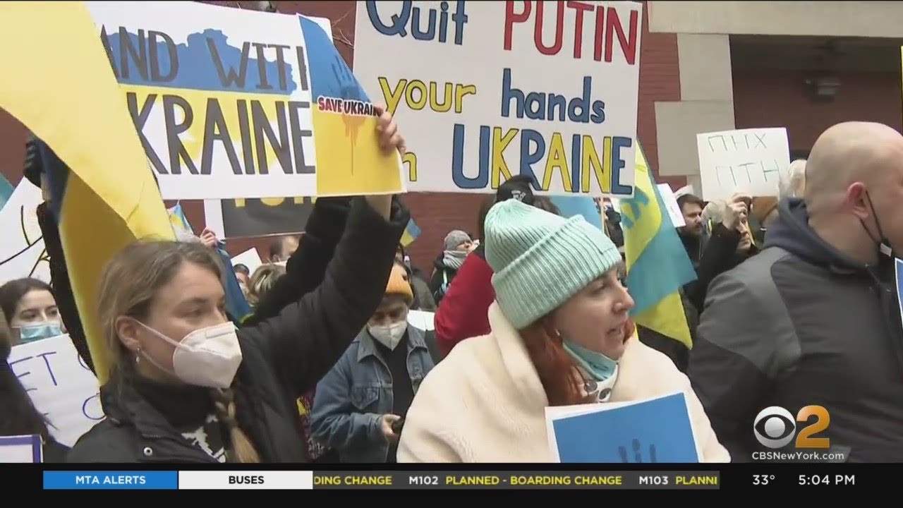 Protesters in New York Rally for Ukraine near  Mission of the Russia to the UN