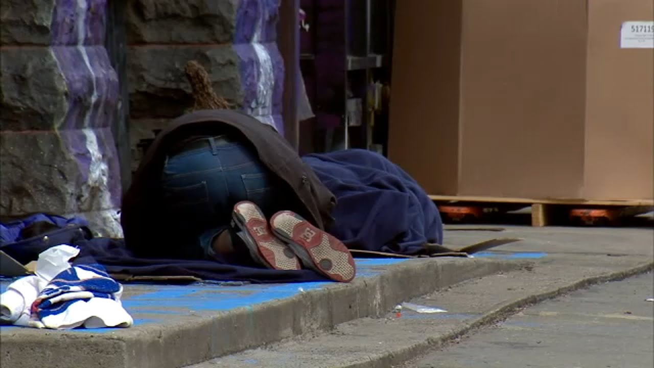NYC officials unveil plan to house the homeless