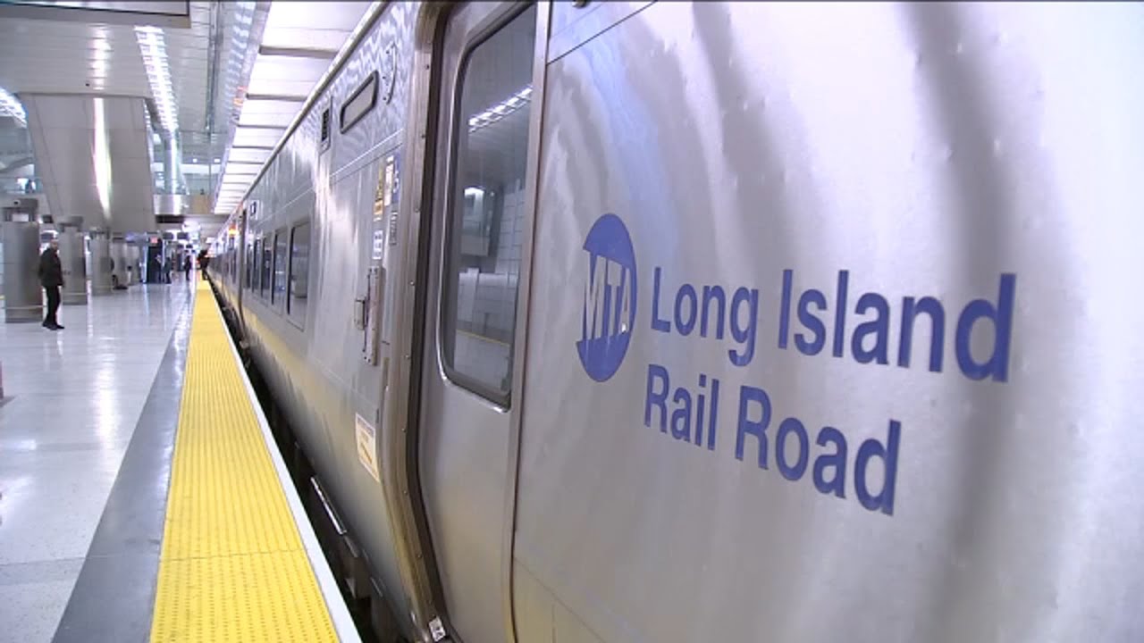 LIRR begins offering full service at Grand Central